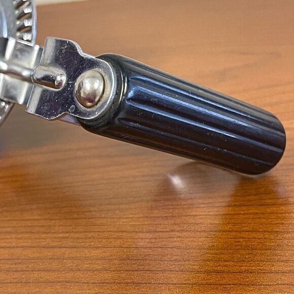 Vintage Another Androck Product Stainless Steel Bakelite Hand Mixer - Picture 9 of 14